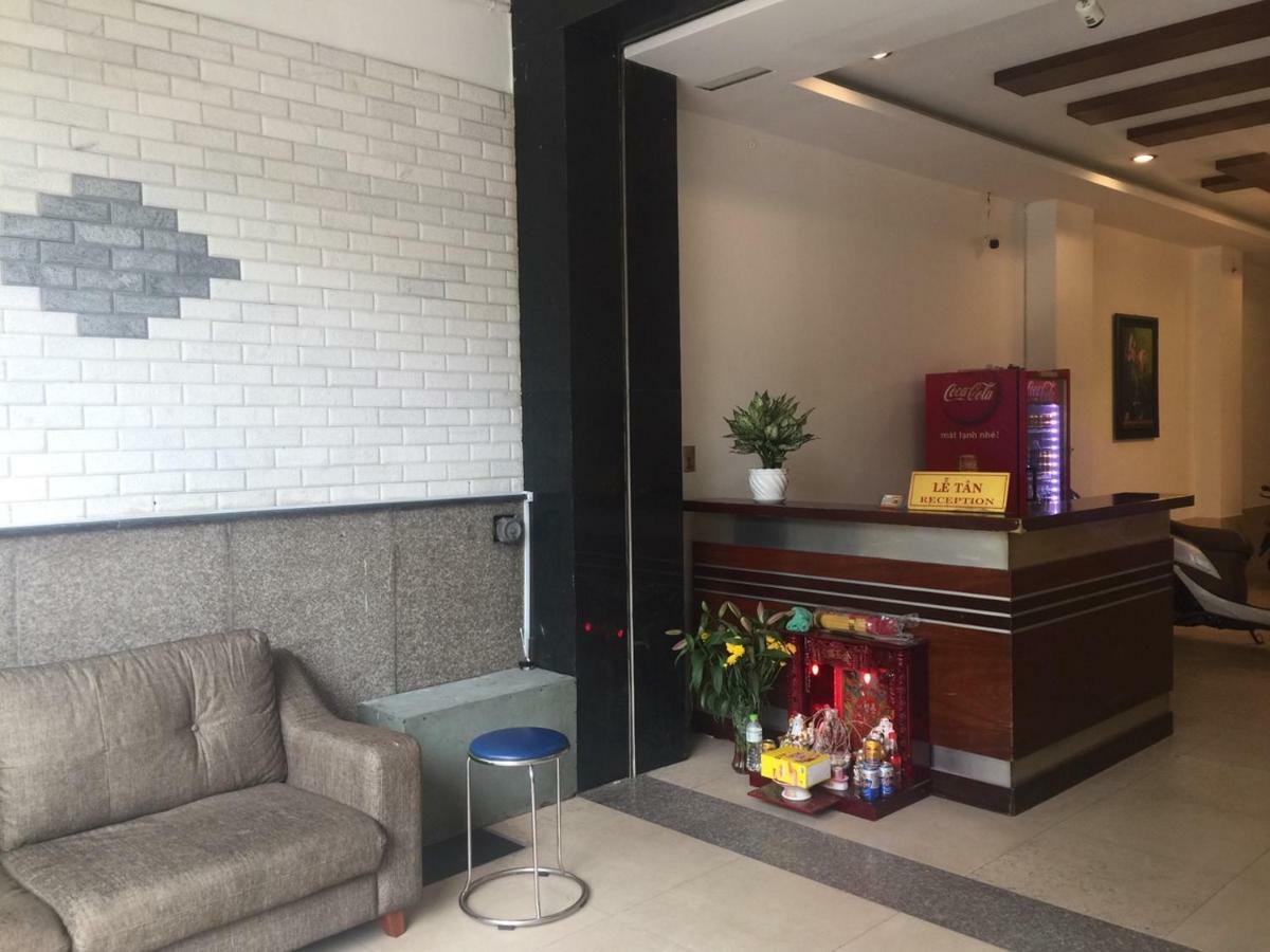 Khach San Truong Son Hotel Хошимин Екстериор снимка