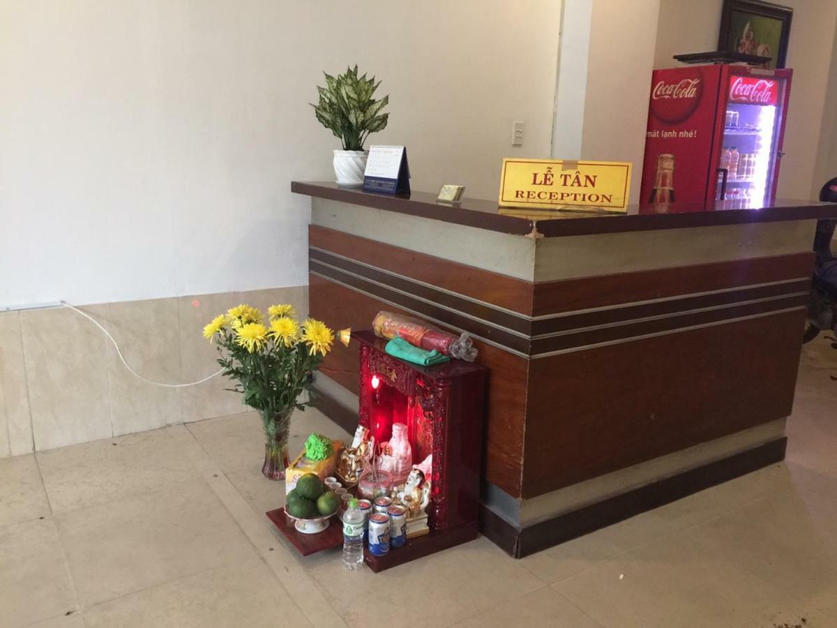 Khach San Truong Son Hotel Хошимин Екстериор снимка